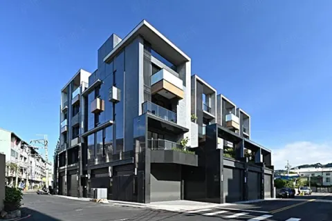 誠家御見建案主視覺