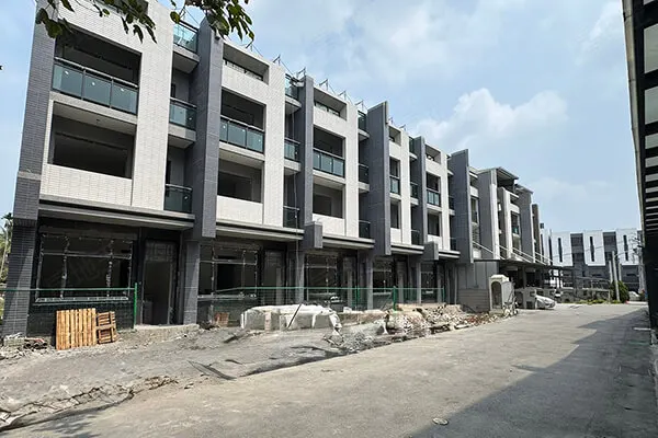 首富邸家建案主視覺